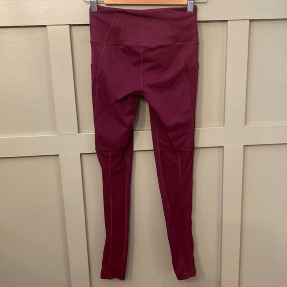 VICTORIA Sport Knockout Tight Leggings Mesh W/ Pockets Size XS - Picture 11 of 12